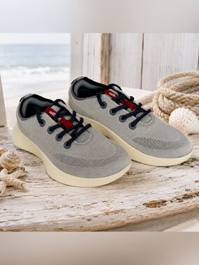 NIB Allbirds Tree Runner Go Sneakers Women’s 11 Cloudy Grey